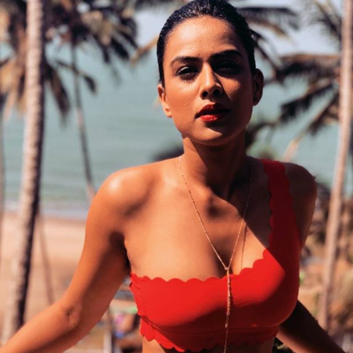 निया शर्मा