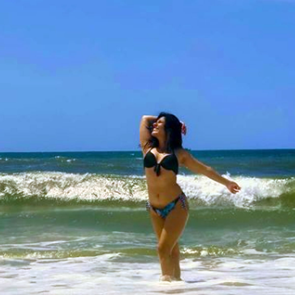 निध‍ि भानुशाली 