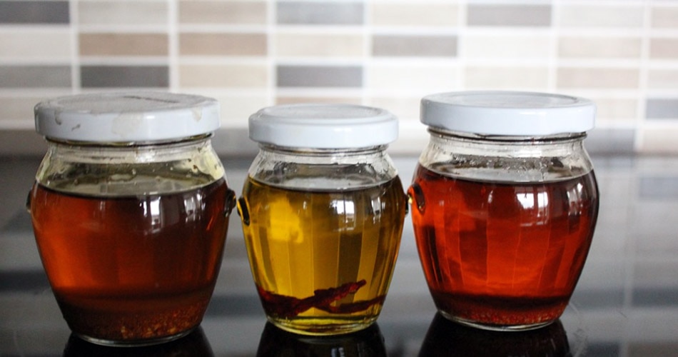 तेल गिरने पर करें ये उपाय2