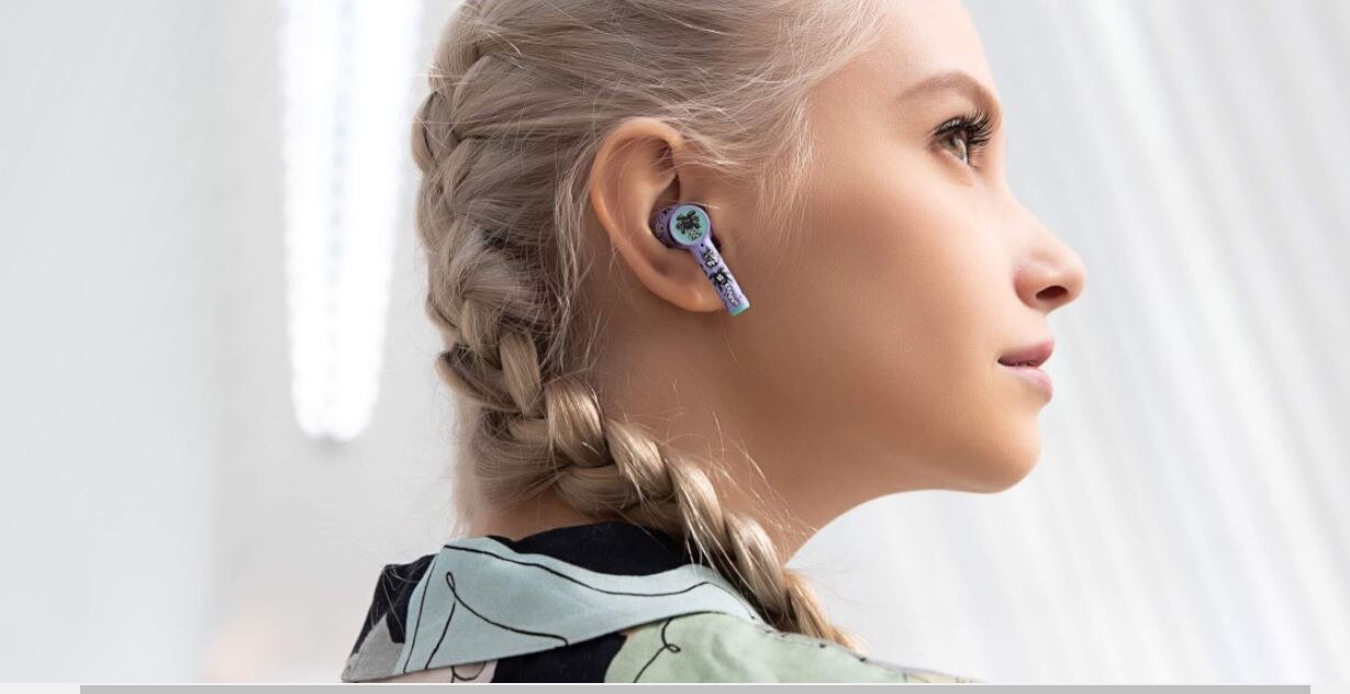 OnePlus Buds Z Steven Harrington Edition