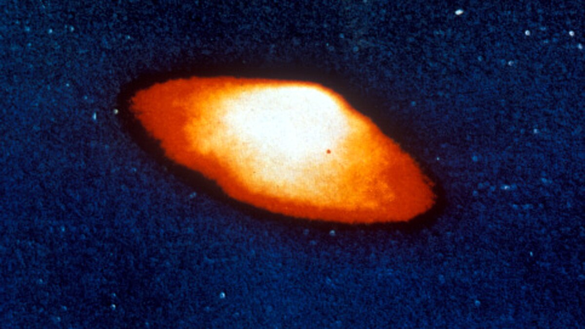 Pakistan Pilot Saw Shiny Alien UFO