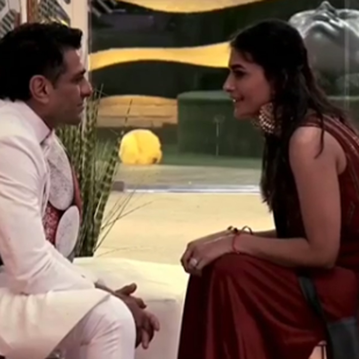 एजाज-पव‍ित्रा 