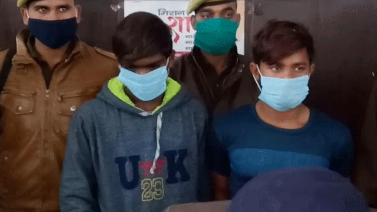 प्रेमिका को मोबाइल गिफ्ट करने के लिए प्रेमी ने कर दी युवक की हत्या (फोटो आजतक)