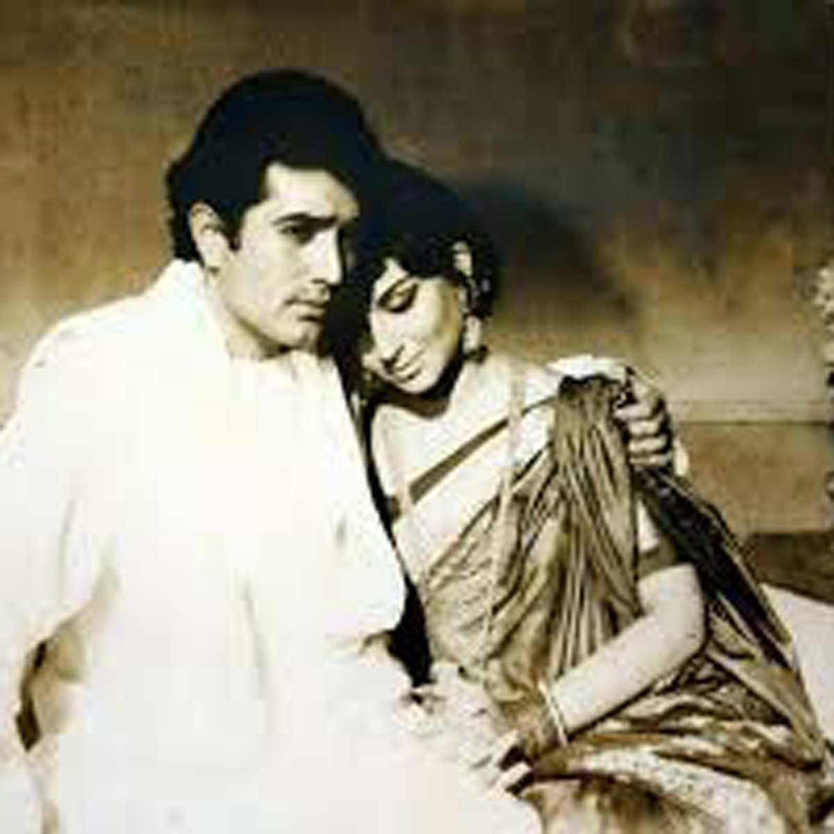 अमर प्रेम का एक सीन