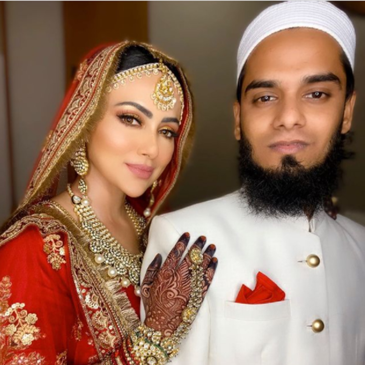 सना संग मुफ्ती