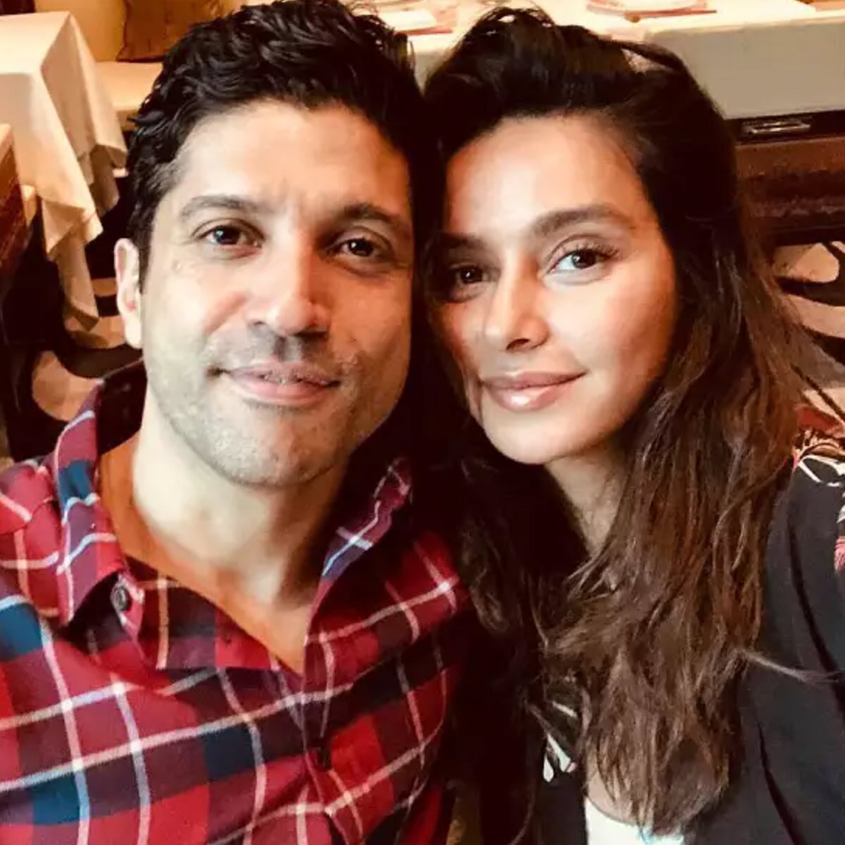 फरहान अख्तर-श‍िबानी दांडेकर 