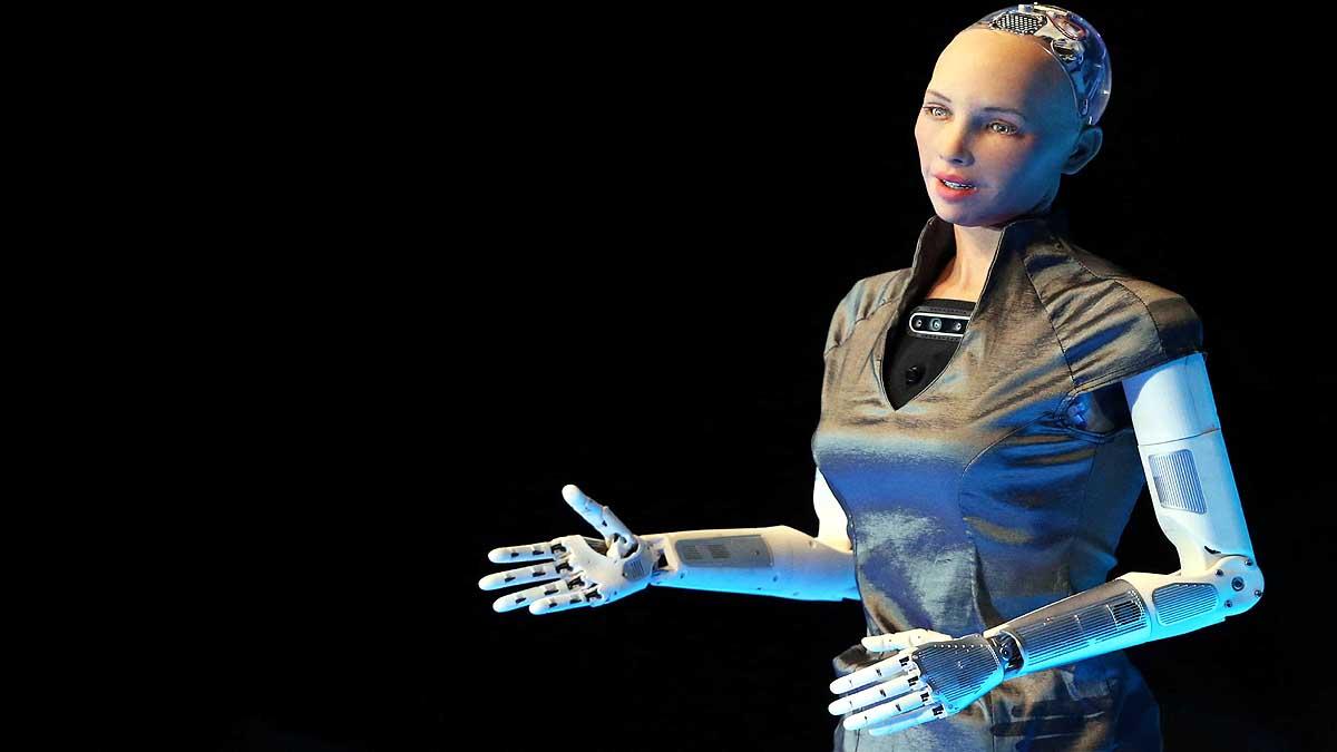 Sophia robot take care of Corona Patients