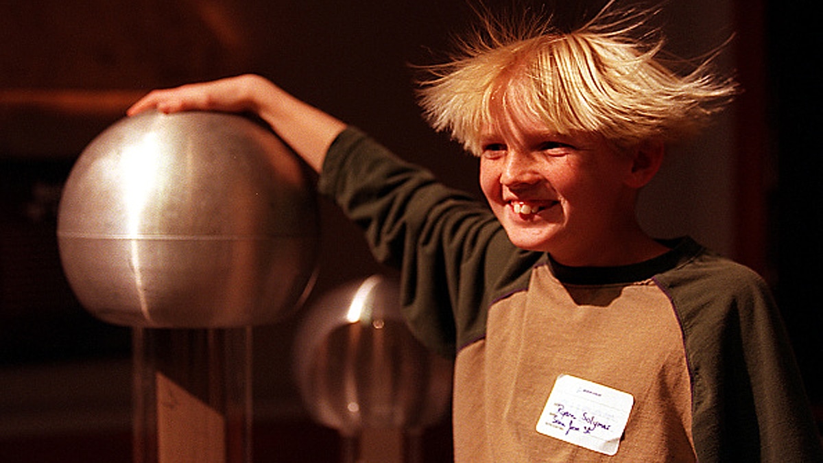 Squeeze the paper device and Create Electricity