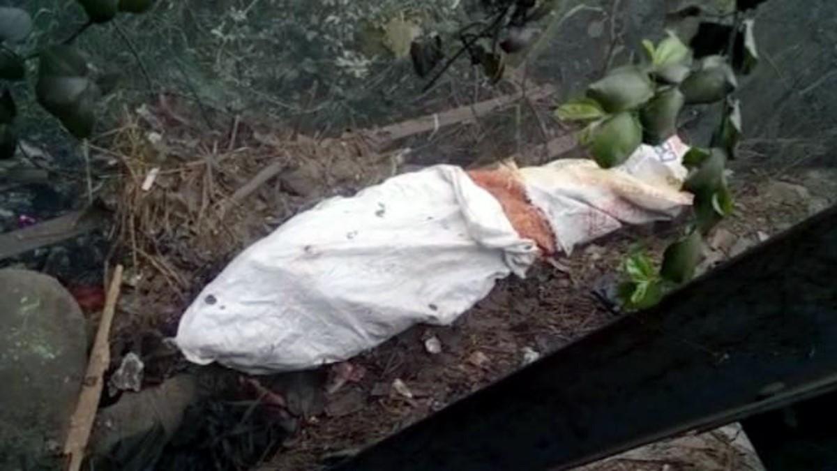 छात्रा का शव मिलने से मचा हड़कंप (फोटो आजतक)