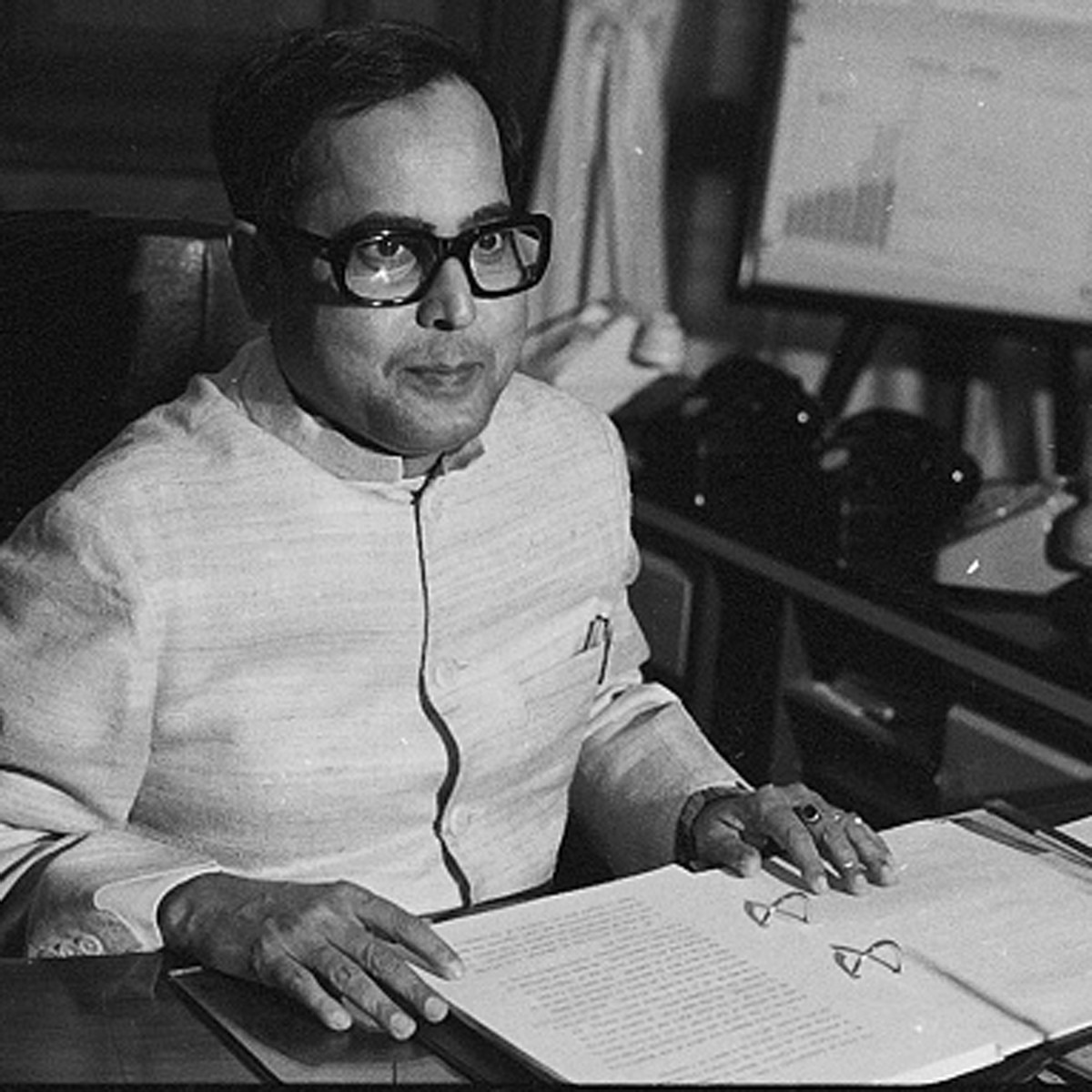 फाइल फोटो, पूर्व व‍ित्‍त मंत्री प्रणब मुखर्जी (Getty)