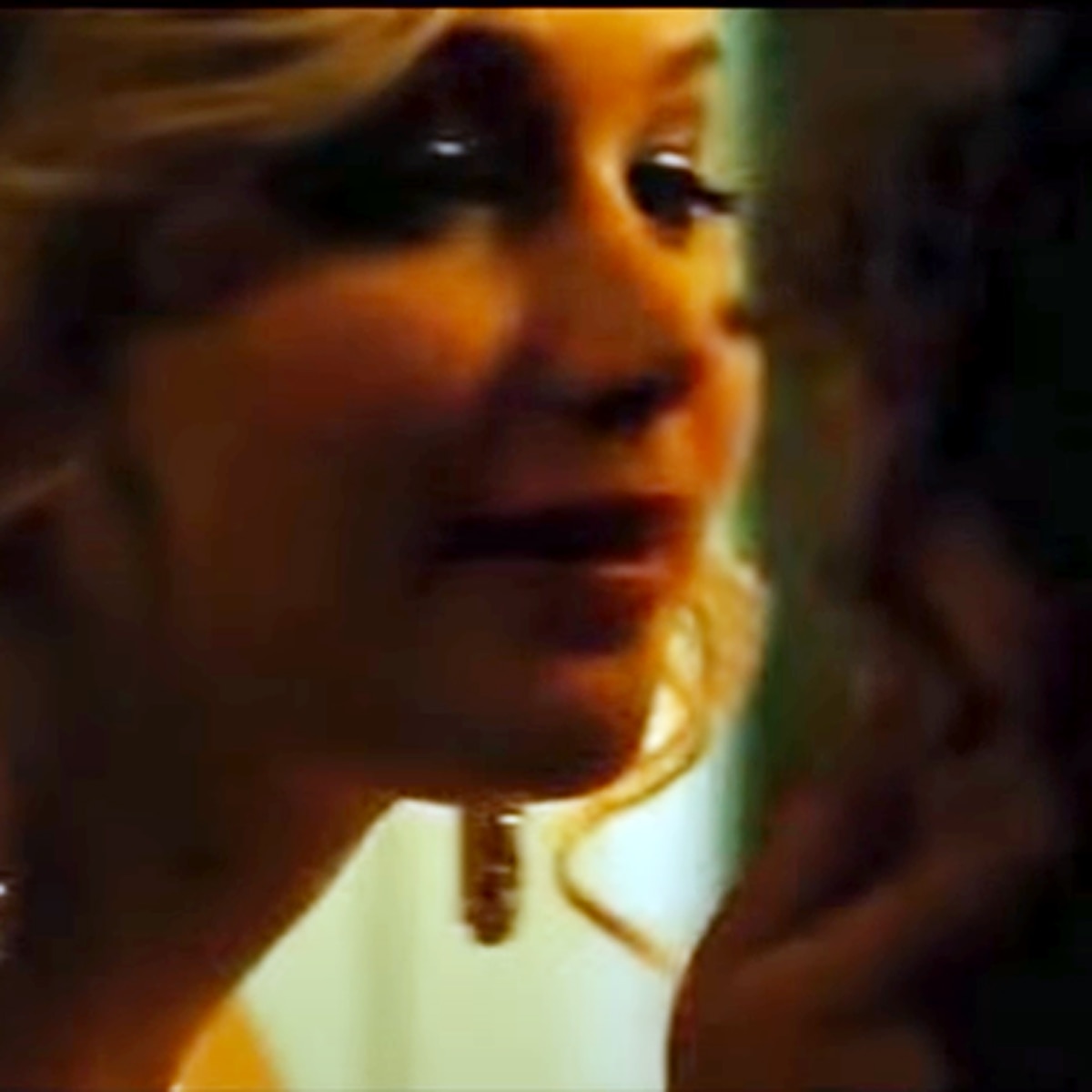 जेनिफर लॉरेन्स