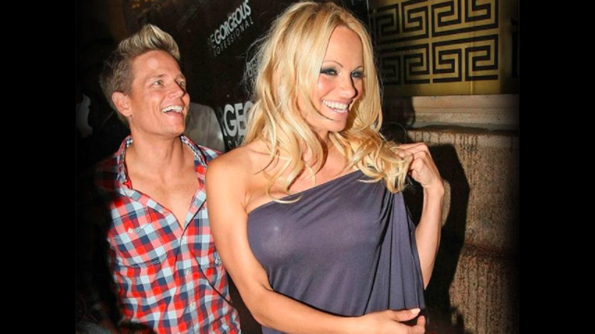 पामेला एंडरसन सोर्स इंस्टाग्राम