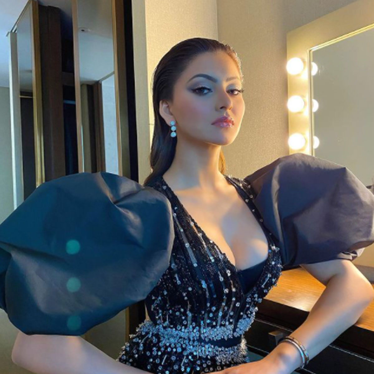 उर्वशी रौतेला 