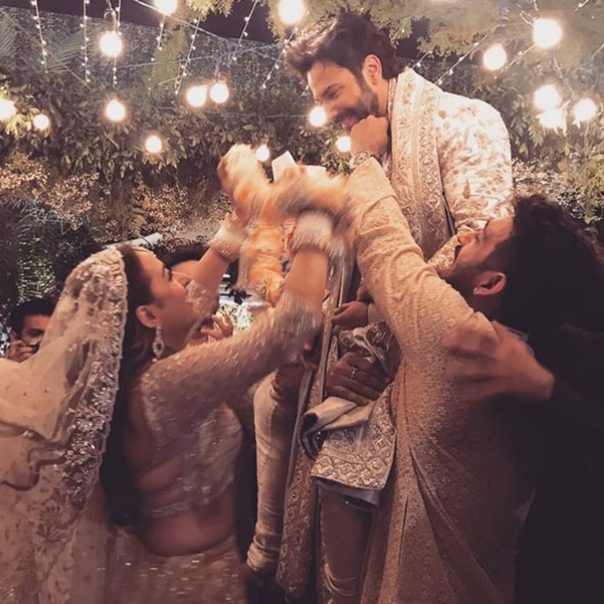 वरुण धवन-नताशा दलाल वेड‍िंग 