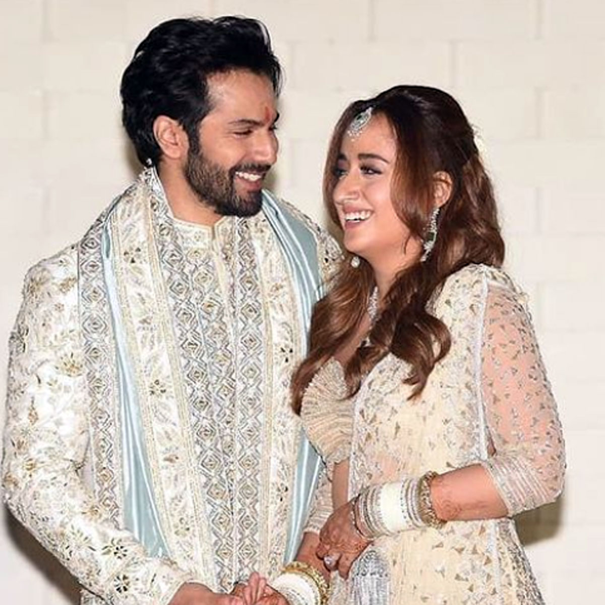 वरुण धवन-नताशा दलाल 