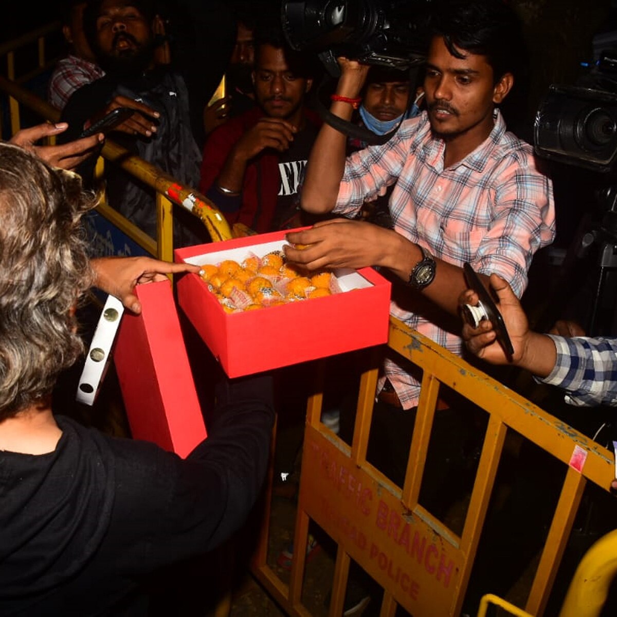 वरुण धवन और नताशा दलाल 