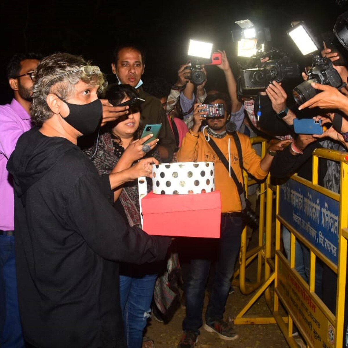 वरुण धवन और नताशा दलाल 