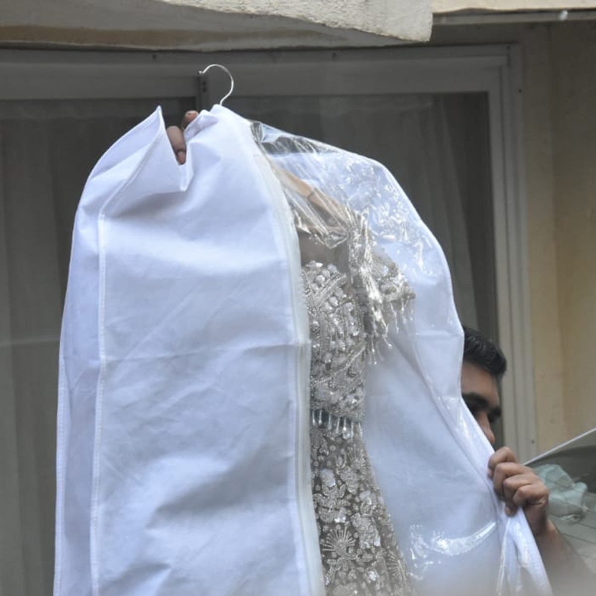 वरुण धवन और नताशा दलाल 