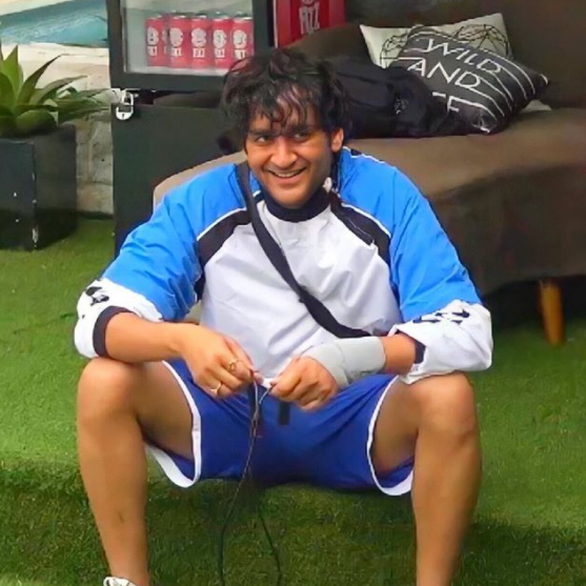  विकास गुप्ता 