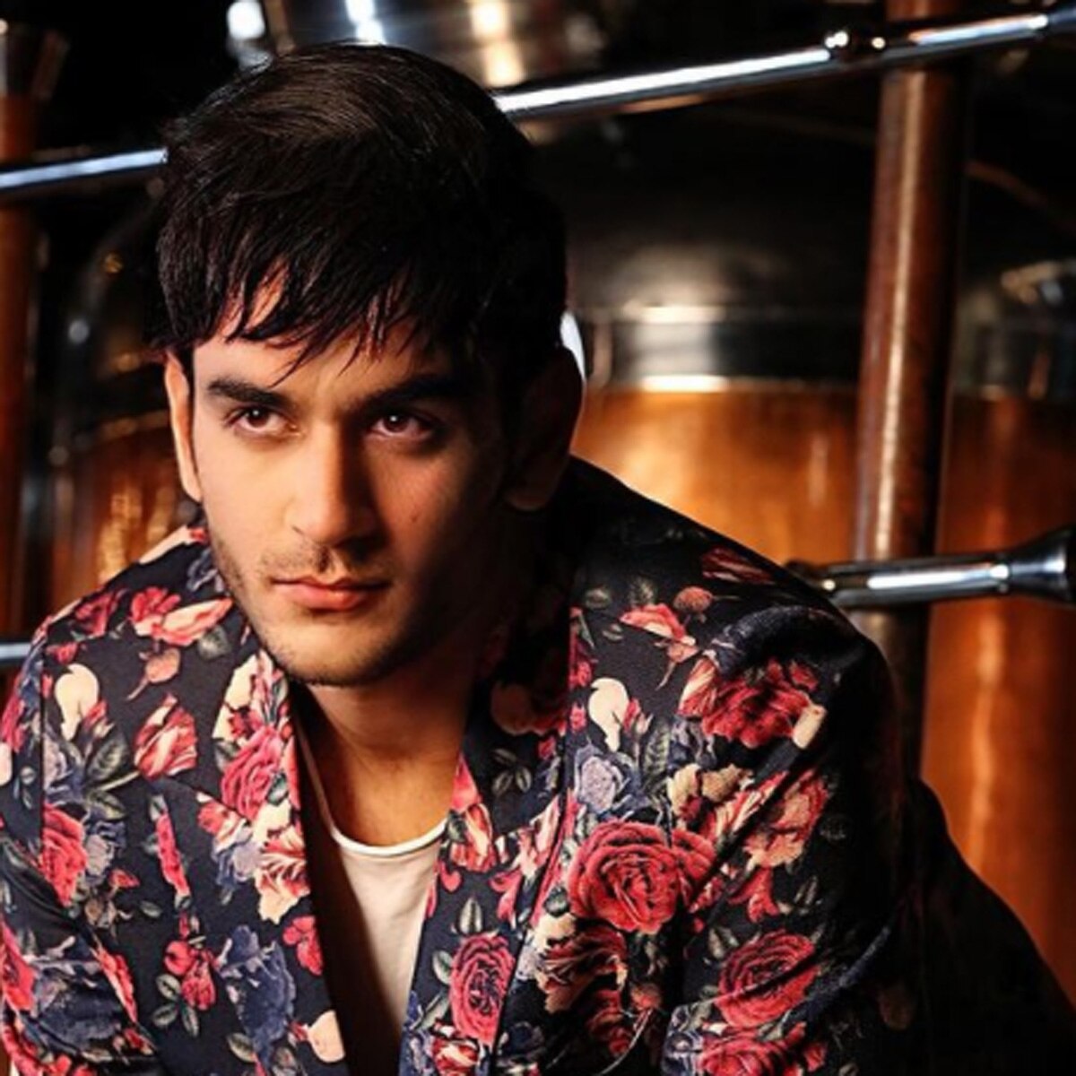  विकास गुप्ता 