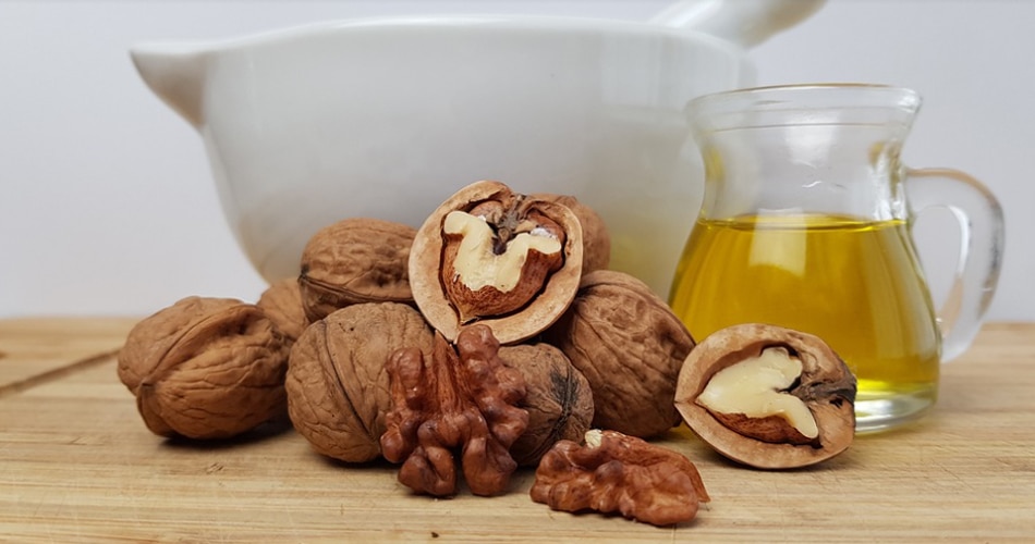 वॉलनट ऑयल