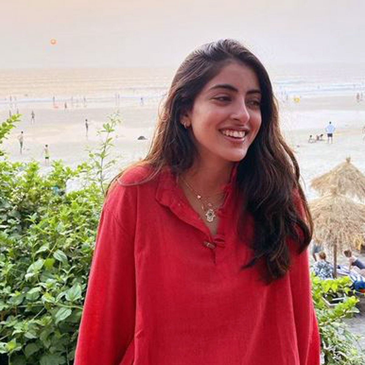 नव्या नवेली नंदा