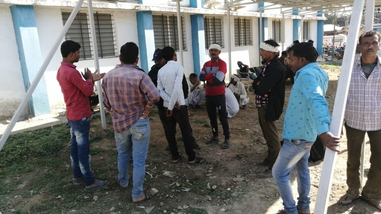 रेत कारोबारी की पत्थर से कुचलकर हत्या (फोटो आजतक)