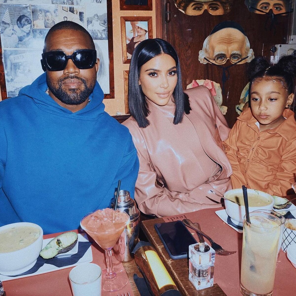 फैमिली संग किम