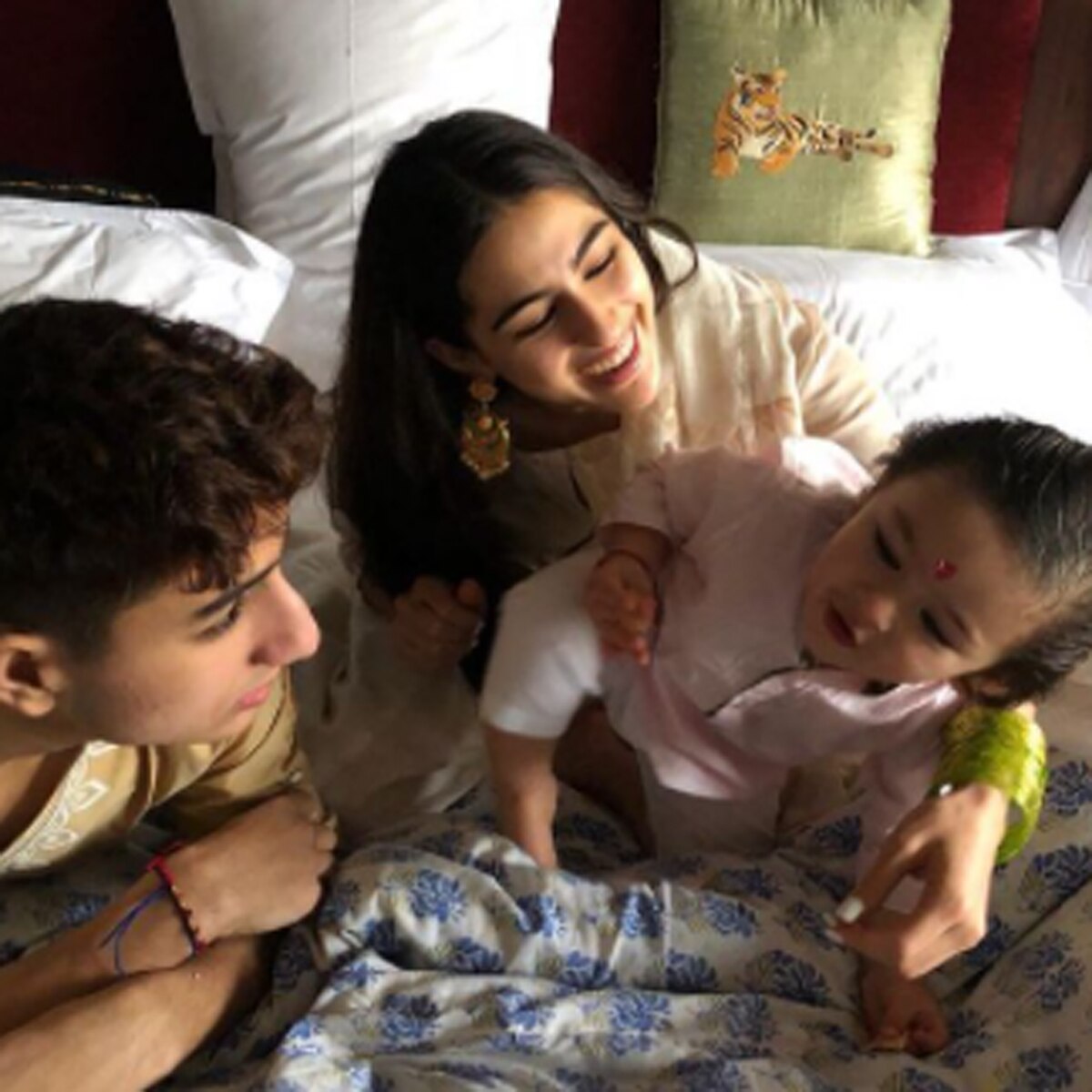  तैमूर अली खान. 