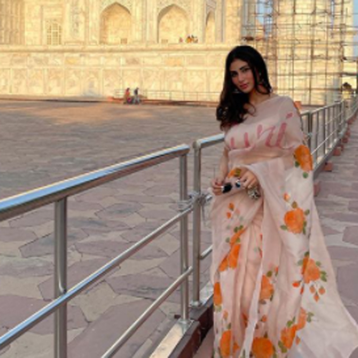 मौनी रॉय