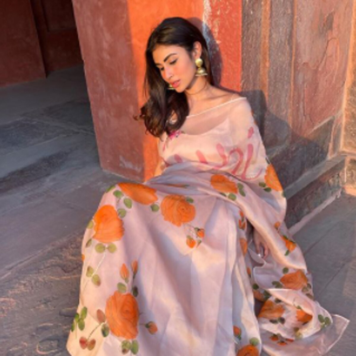 मौनी रॉय