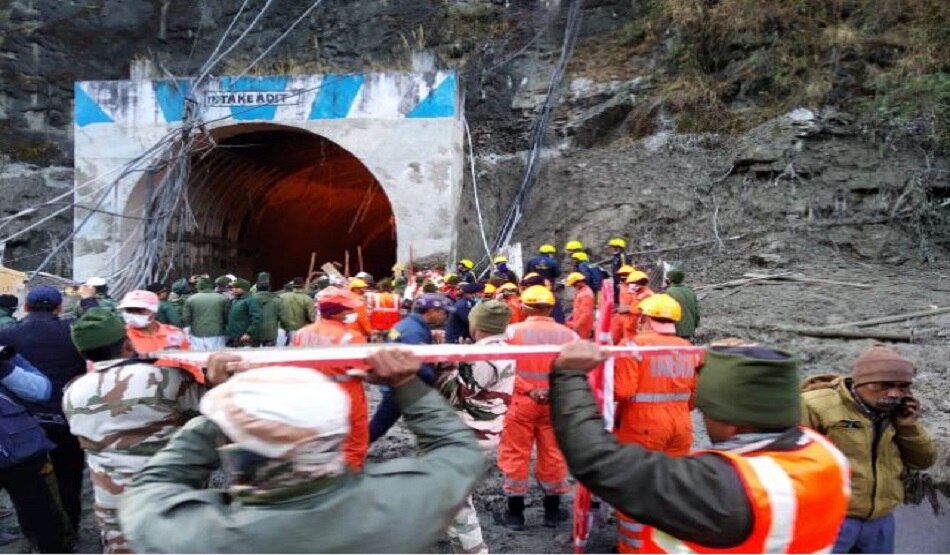 तपोवन की सुरंग में जिंदगी बचाने की जंग