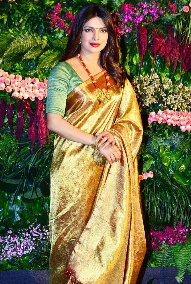 बनारसी साड़ी में बॉलीवुड एक्ट्रेसज