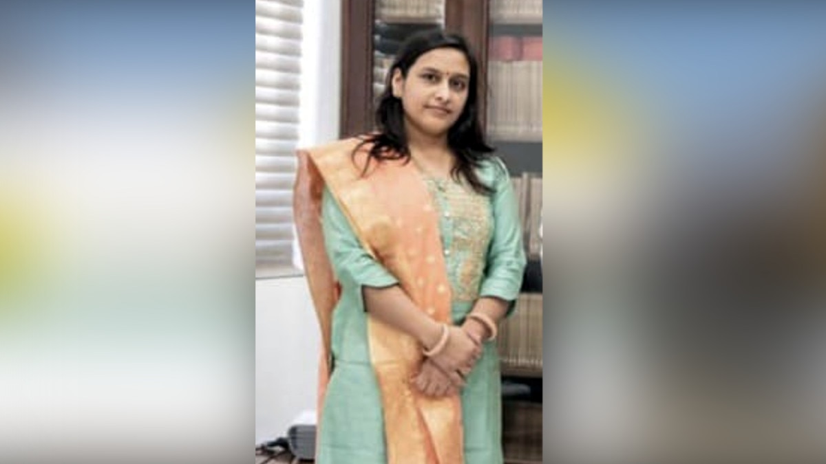 5 साल में सिर्फ 38 दिन स्कूल गई टीचर, वेतन लिया पूरा, टर्मिनेशन के बाद भी कर रही नौकरी 