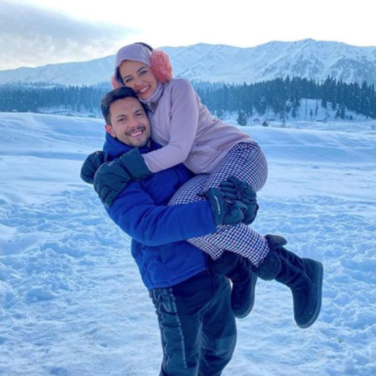 आद‍ित्य नारायण-श्वेता अग्रवाल 