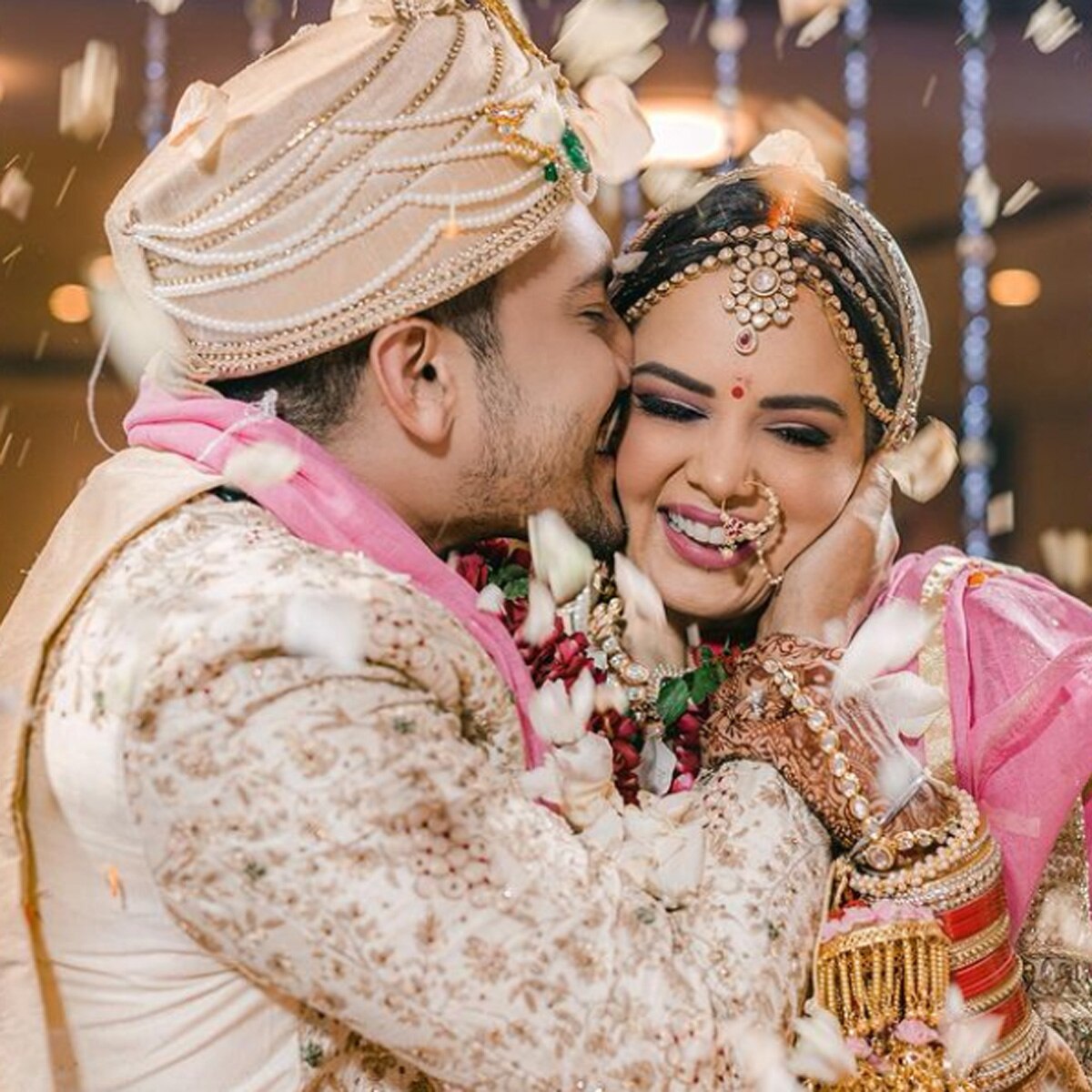 आद‍ित्य नारायण-श्वेता अग्रवाल 