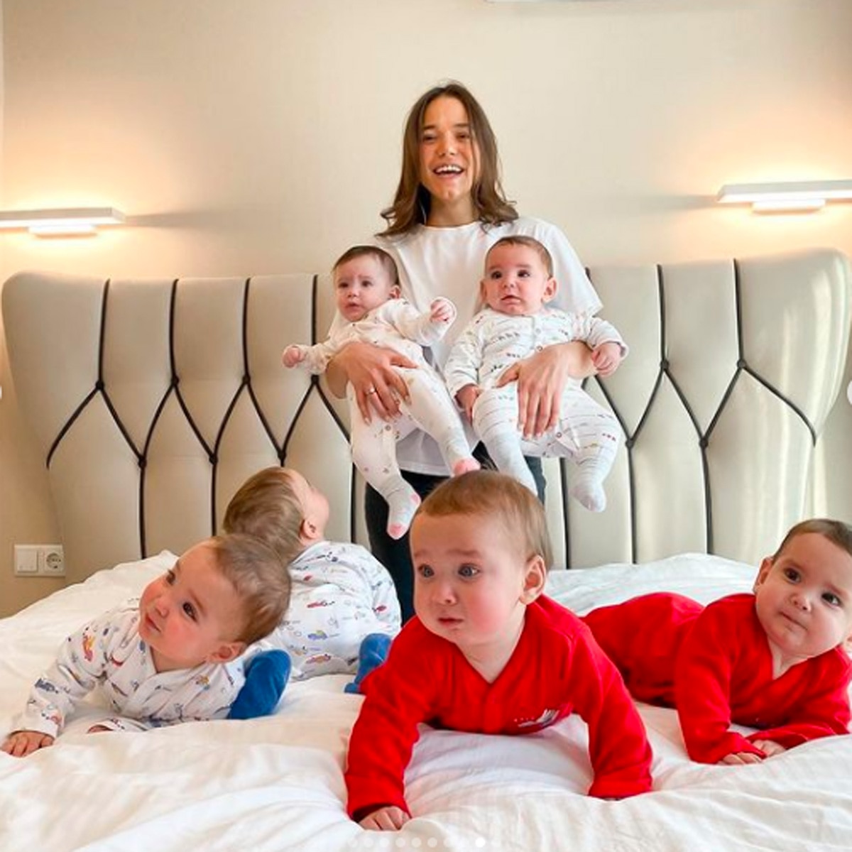 क्रिस्टिना अपने बच्चों के साथ