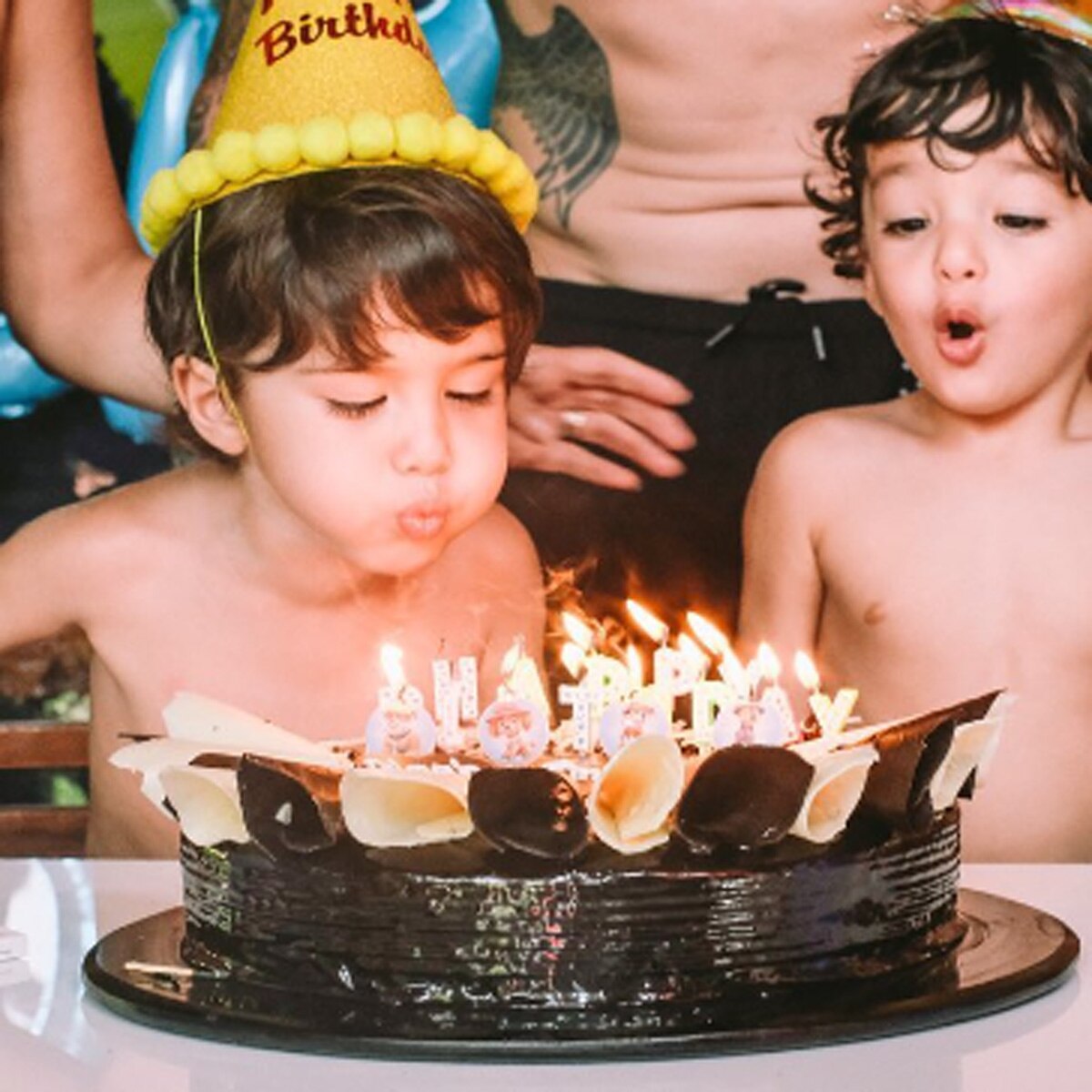 सनी लियोनी के बच्चे