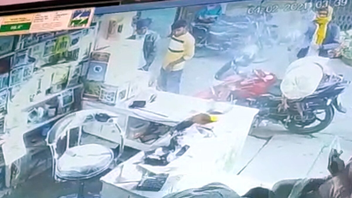  बिहार में बदमाशों का कहर, रंगदारी के ल‍िए व्यापारियों को बना रहे निशाना