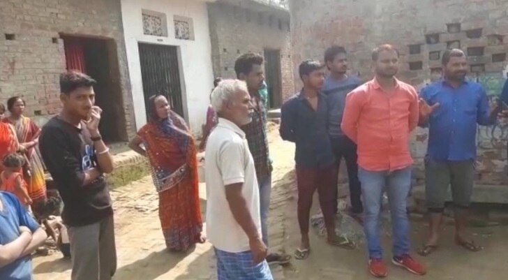 मृतक की अंत्येष्टि के लिए बांस वगैरह भी आ गया था.