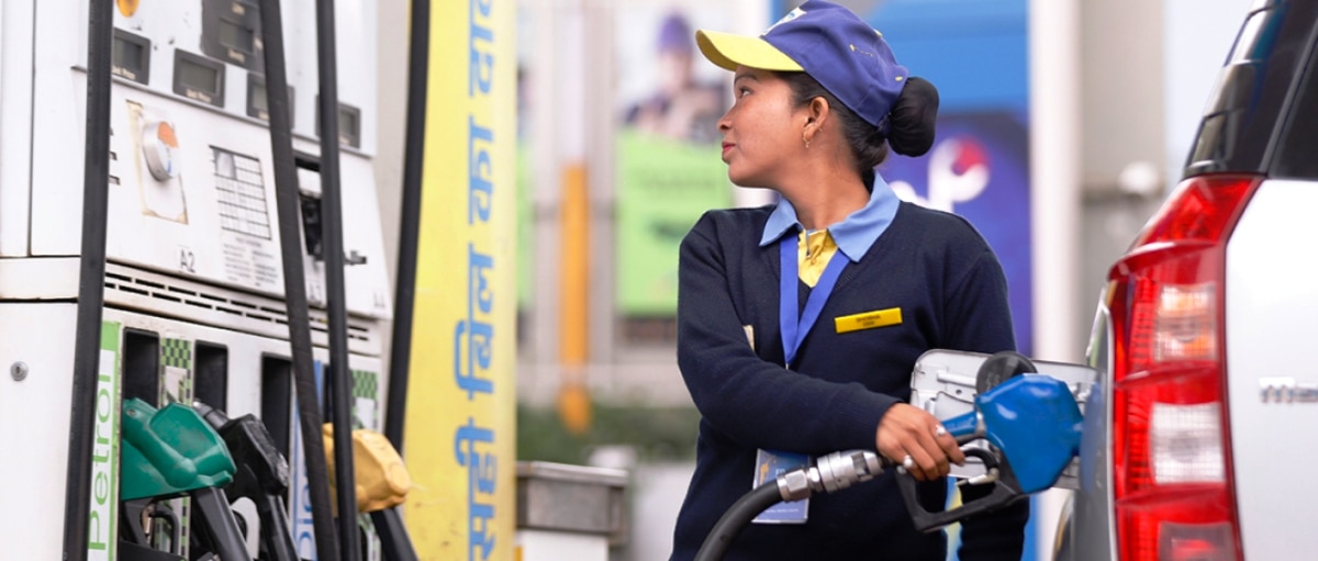 पेट्रोल 89 रुपये के आसपास है