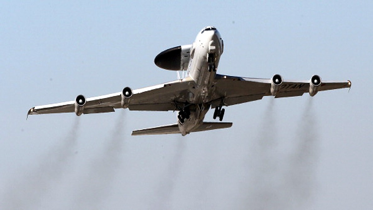 China Surveillance Plane KJ 600 Aircraft Carrier