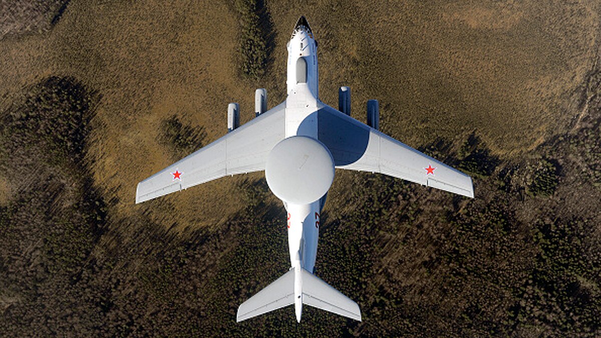 China Surveillance Plane KJ 600 Aircraft Carrier