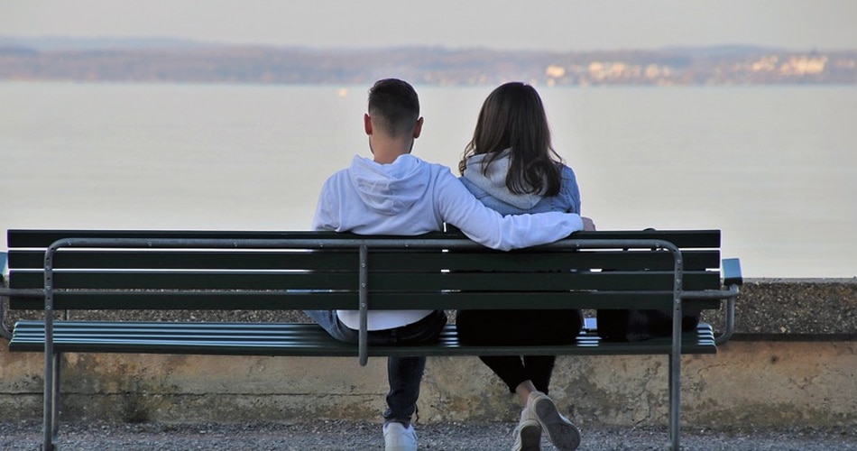 गर्लफ्रेंड की लंबाई से परेशान युवक8