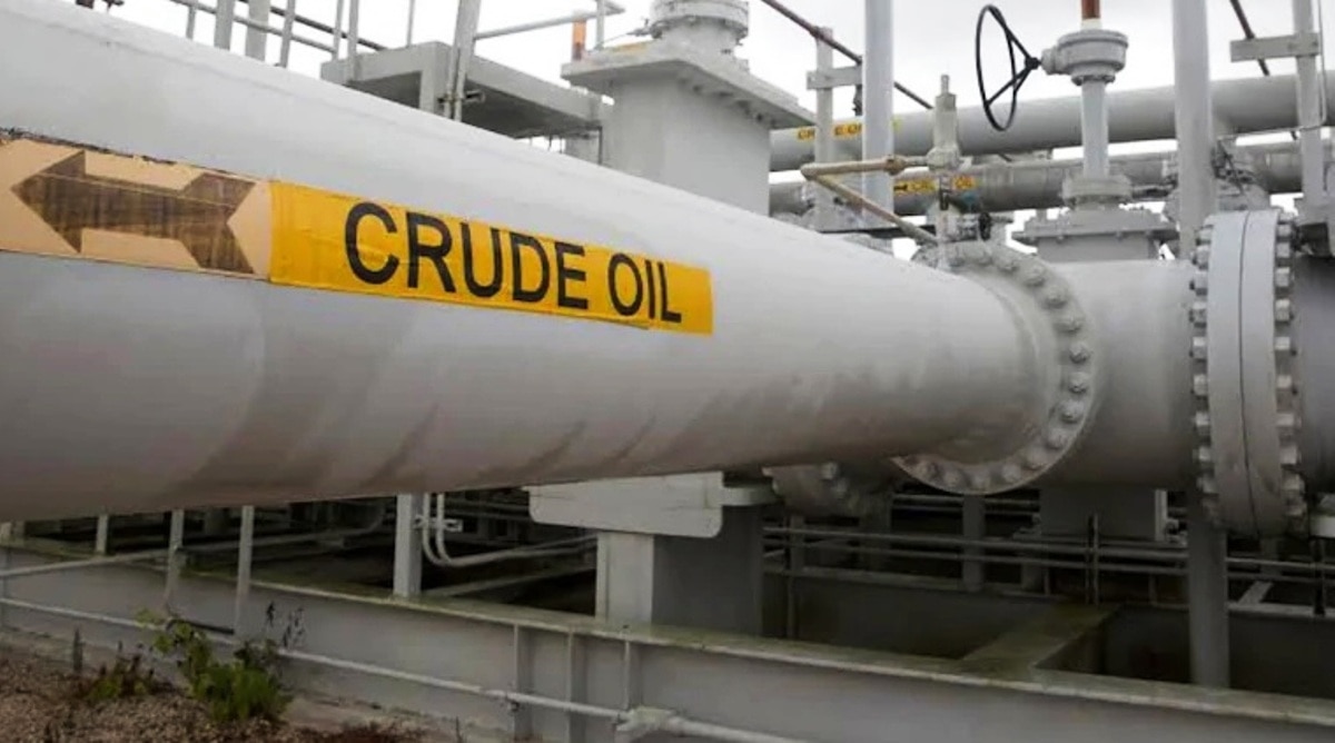 कच्चे तेल की कीमतों में तीन गुना से ज्यादा की बढ़त 