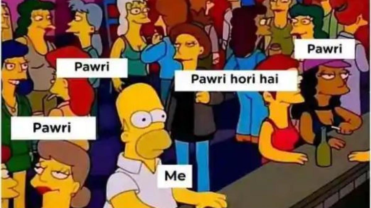 फनी मीम्स की आई बाढ़, नहीं रुकेगी हंसी