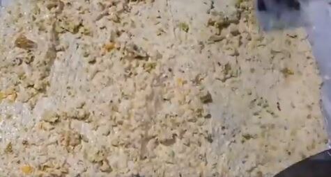 चिकन बर्गर से बनाया आइसक्रीम