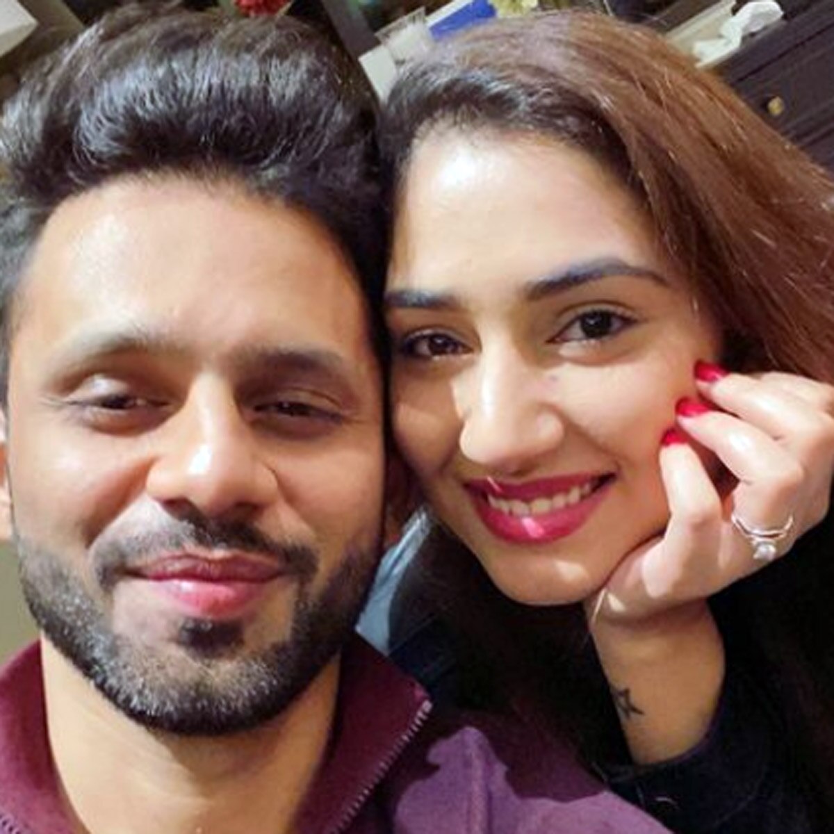 द‍िशा परमार-राहुल वैद्य 