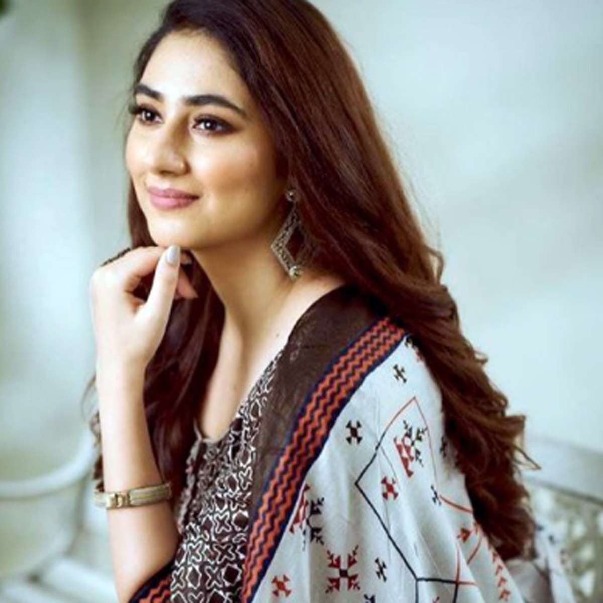 द‍िशा परमार 