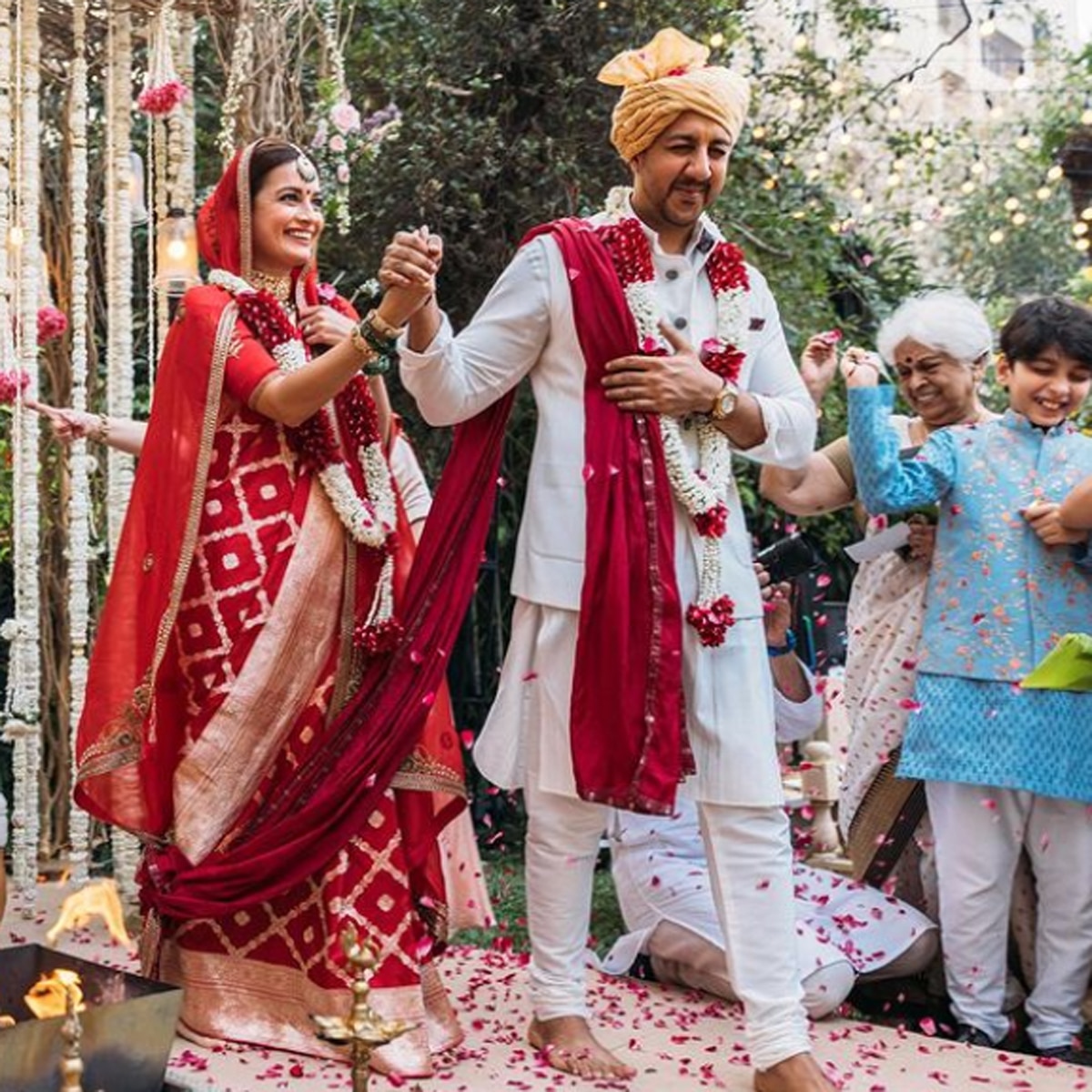 दीया म‍िर्जा-वैभव रेखी  